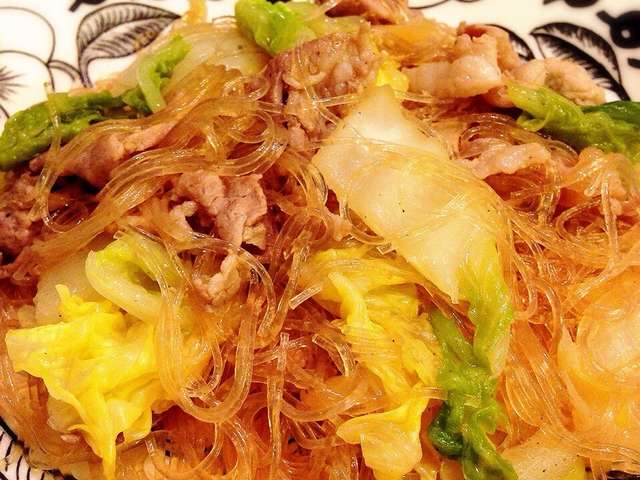 ヘルシー☆白菜と春雨たっぷり豚肉炒め